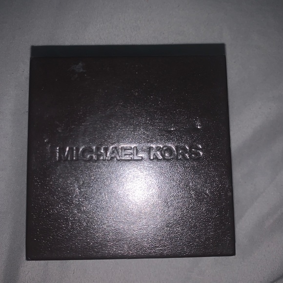 Michael Kors Watch - Picture 2 of 7